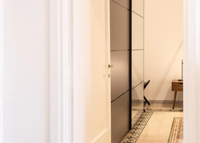 Domus Claudinae Apartment