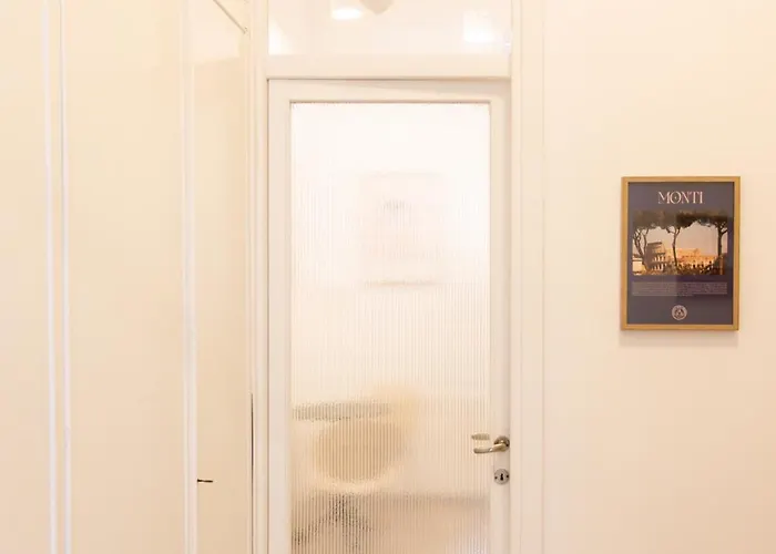 Domus Claudinae Apartment *